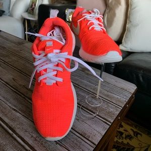 Roshe Run  "Glow Orange" Big Kid's Running Sneaker